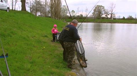 Maîtriser la Pêche à l’Anglaise en Étang et Canal