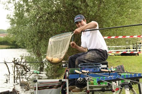 Conseils et Techniques pour la Pêche de la Tanche en Étang